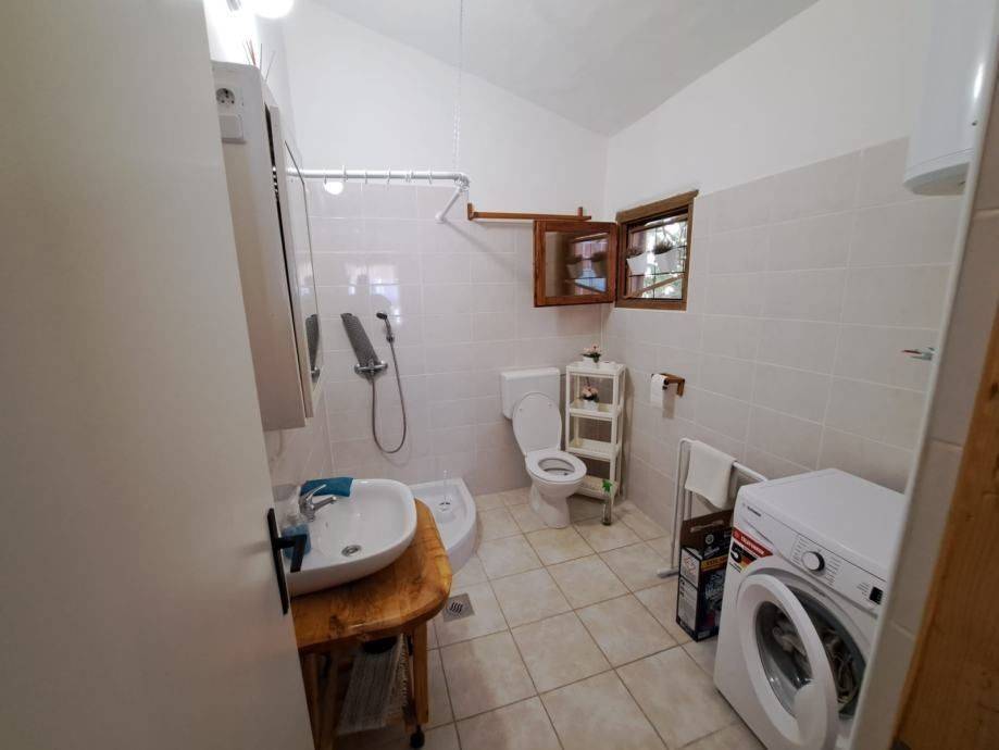 Kamena kuća, Prodaja, Karlobag, Lukovo Šugarje