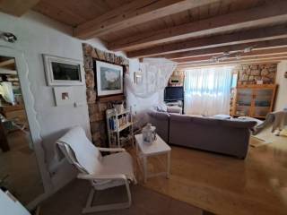 Kamena kuća, Prodaja, Karlobag, Lukovo Šugarje