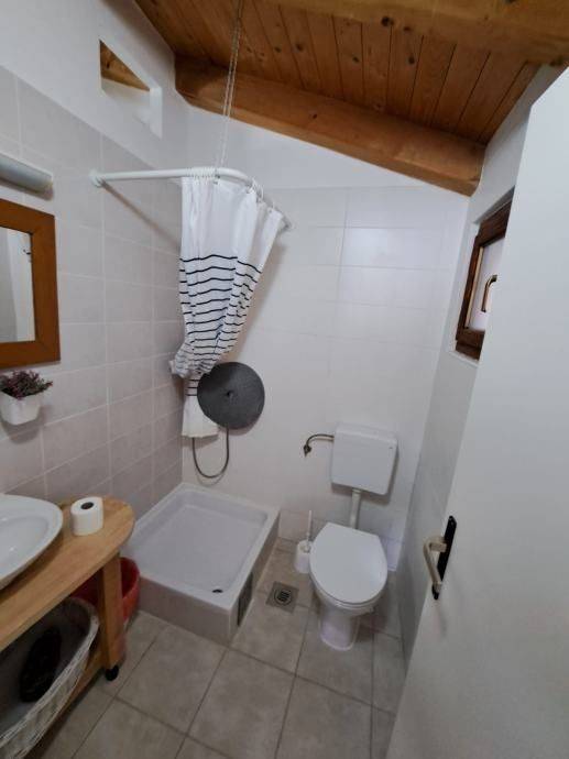 Kamena kuća, Prodaja, Karlobag, Lukovo Šugarje