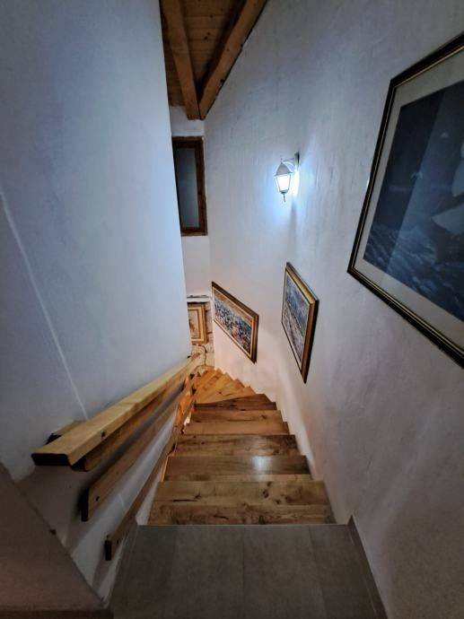 Kamena kuća, Prodaja, Karlobag, Lukovo Šugarje