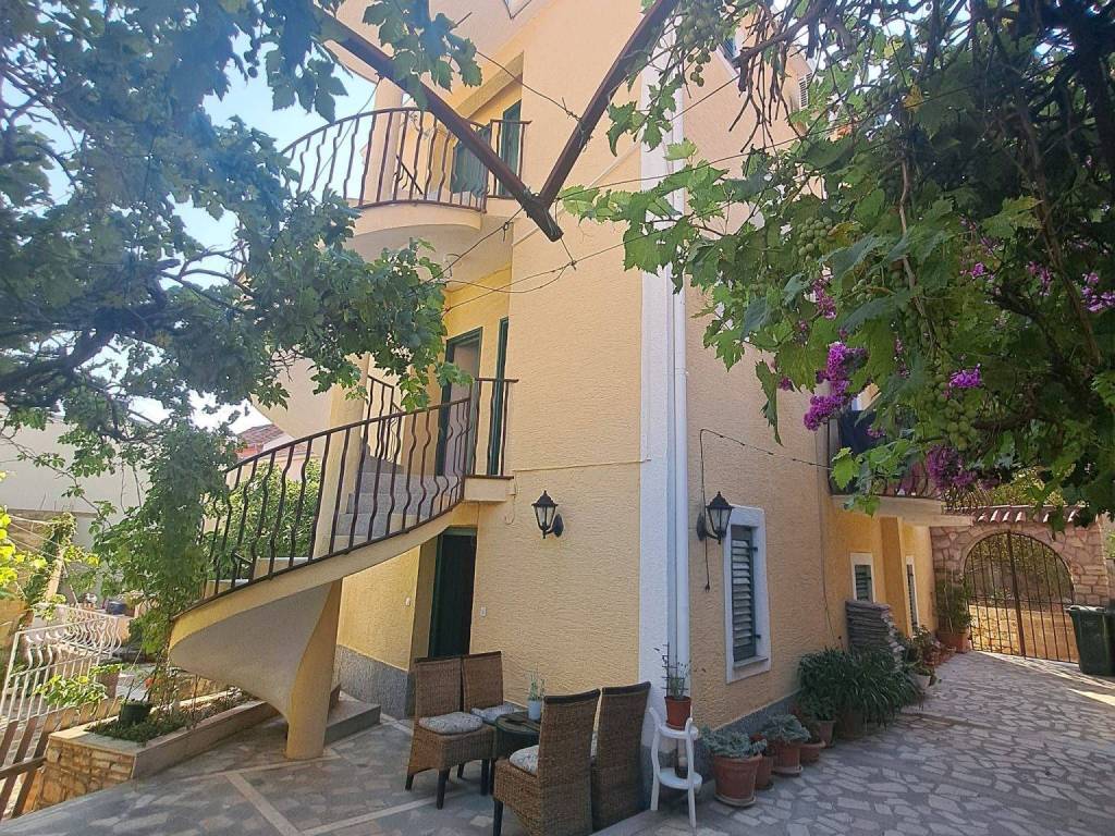 Apartmanska kuća, Prodaja, Kukljica, Kukljica