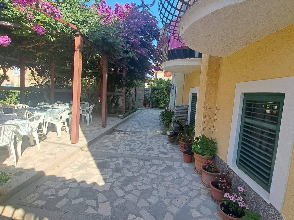Apartmanska kuća, Prodaja, Kukljica, Kukljica