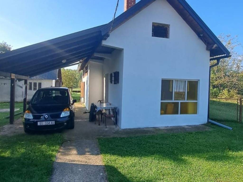 Kuća prizemnica, Prodaja, Lovinac, Ličko Cerje