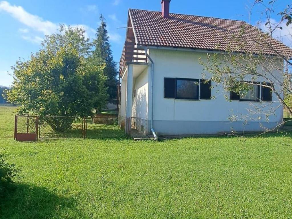 Kuća prizemnica, Prodaja, Lovinac, Ličko Cerje