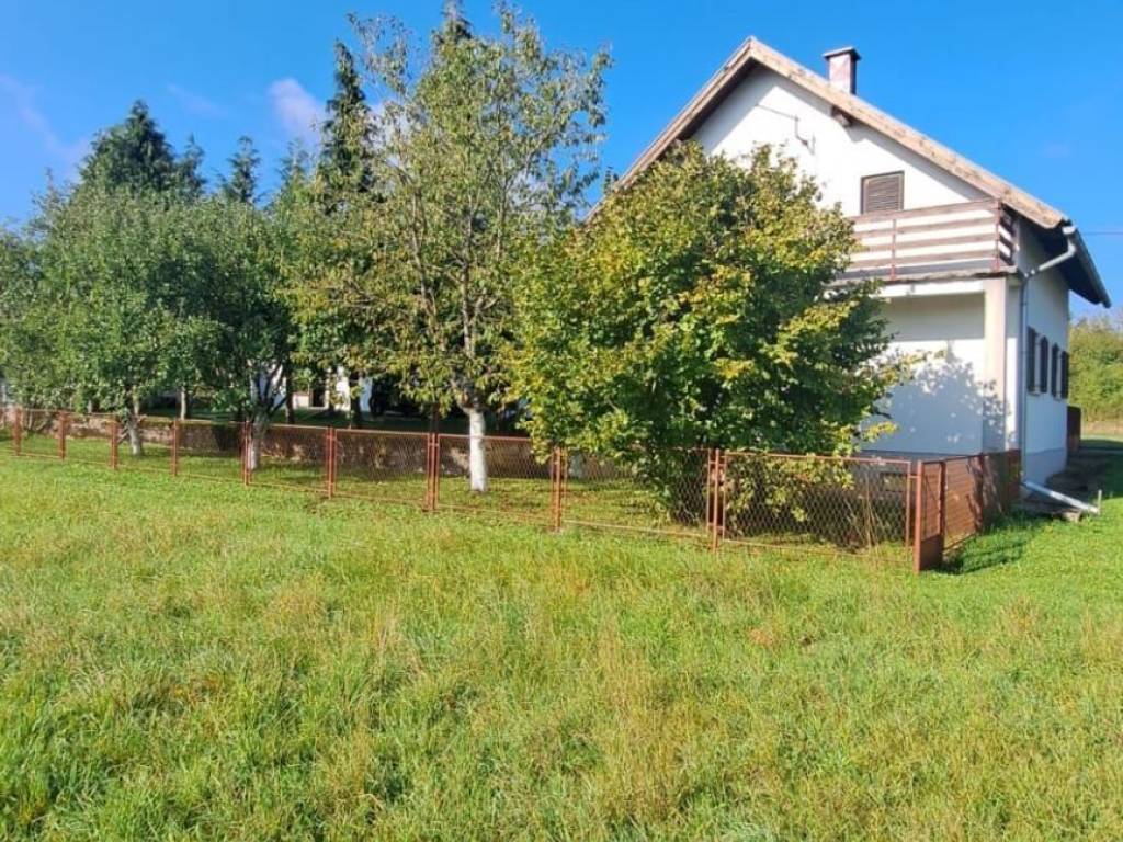 Kuća prizemnica, Prodaja, Lovinac, Ličko Cerje