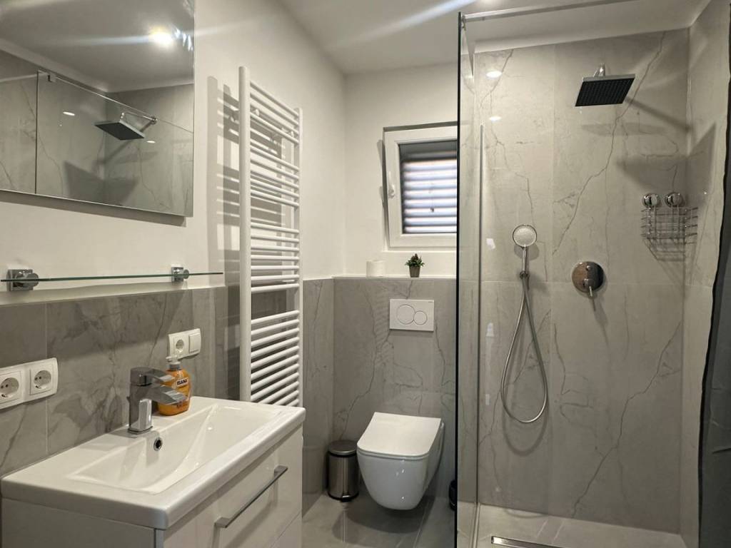 Apartmanska kuća, Prodaja, Starigrad, Starigrad