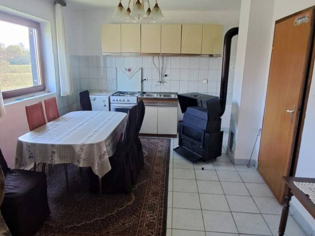 Kuća prizemnica, Prodaja, Lovinac, Ličko Cerje