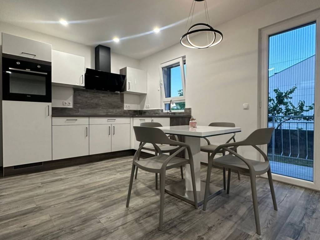 Apartmanska kuća, Prodaja, Starigrad, Starigrad