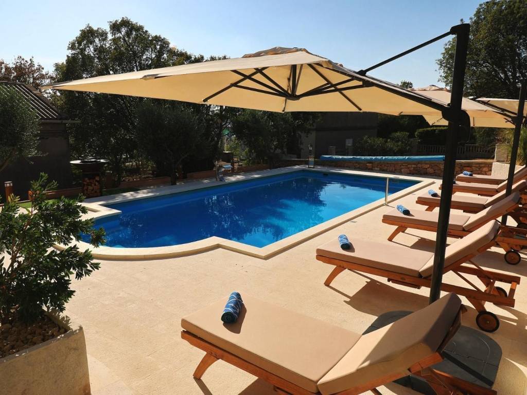 Vila, Prodaja, Starigrad, Tribanj