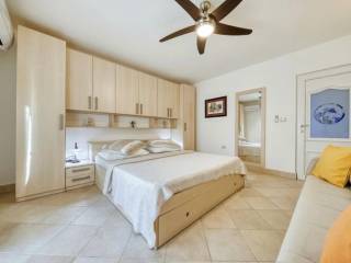 Vila, Prodaja, Starigrad, Tribanj