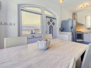 Vila, Prodaja, Starigrad, Tribanj