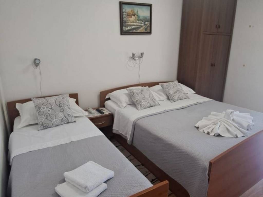 Apartmanska kuća, Prodaja, Starigrad, Seline