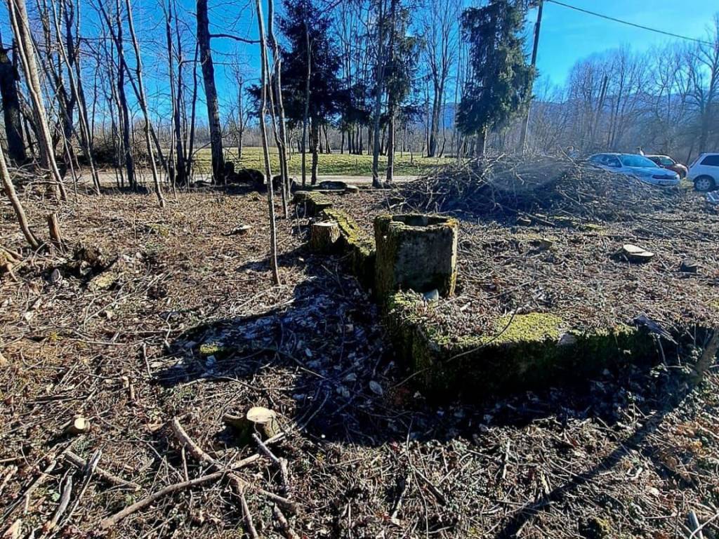 Građevinsko mješovito, Prodaja, Gospić - Okolica, Lički Ribnik