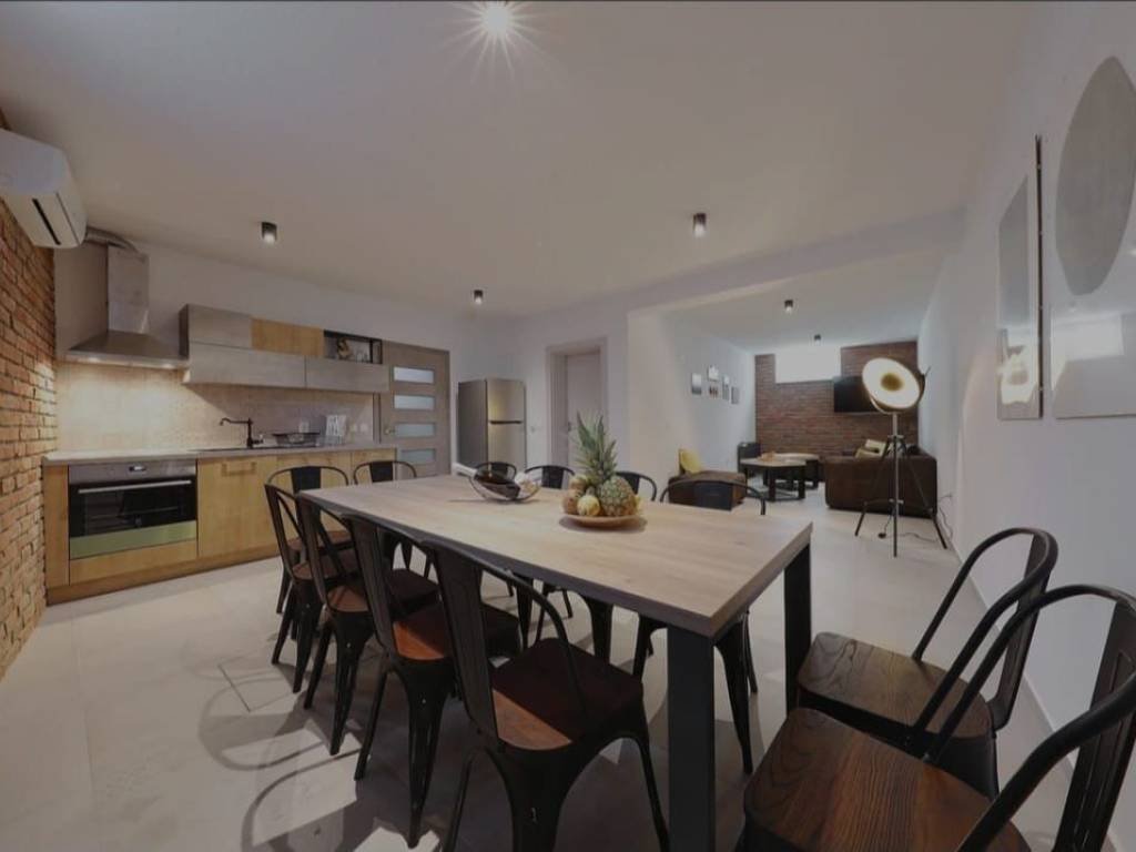 Vila, Prodaja, Starigrad, Seline