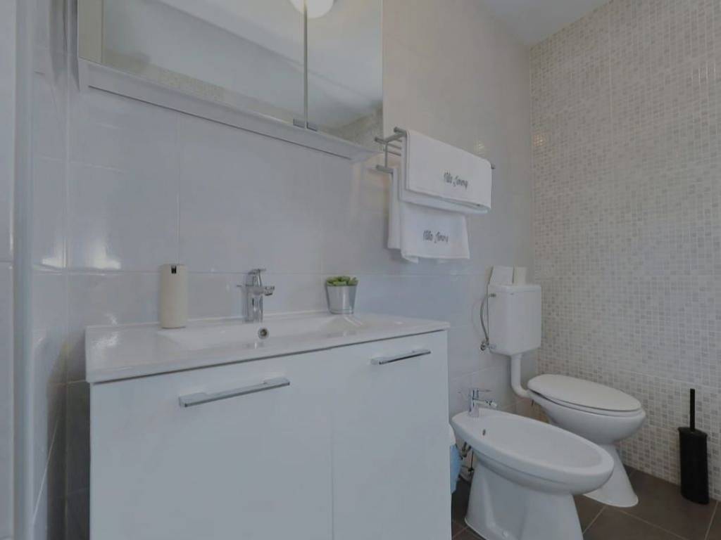 Vila, Prodaja, Starigrad, Seline