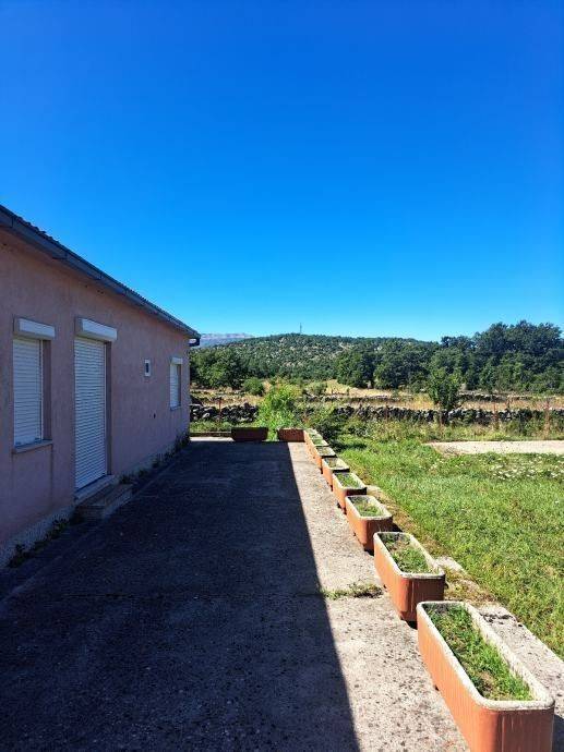 Kuća prizemnica, Prodaja, Vrlika, Ježević