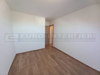 Pozega prodaja stanova - siri centar - soba