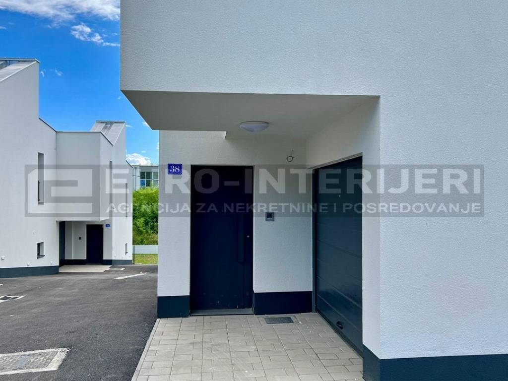 Zagreb, prodaja kca Perjavica - dvoetazna u novogradnji - ulaz