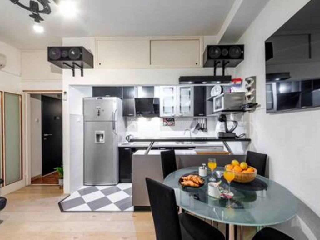 Stan u starijoj zgradi, Prodaja, Dubrovnik, Dubrovnik