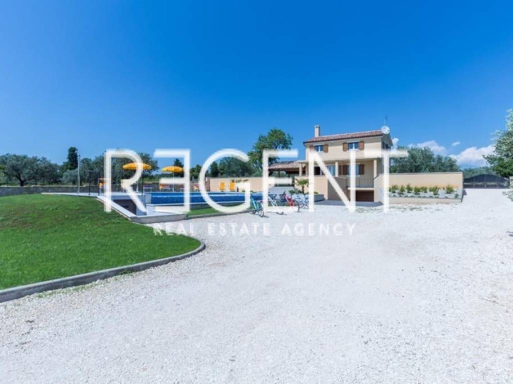 PHOTO-2024-03-04-20-39-41