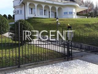 PHOTO-2023-10-16-11-18-36 2