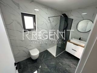 73dcdced-a352-42af-9ba0-1b00d60f8f8d 2