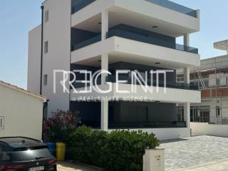 8bed7c4e-7396-41c4-8006-50855c6949bc 2