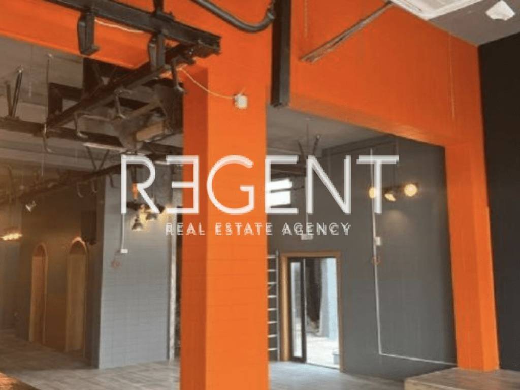 TROGIR - STAMBENO POSLOVNA ZGRADA09