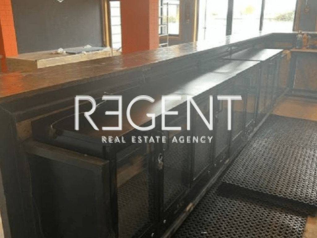 TROGIR - STAMBENO POSLOVNA ZGRADA04