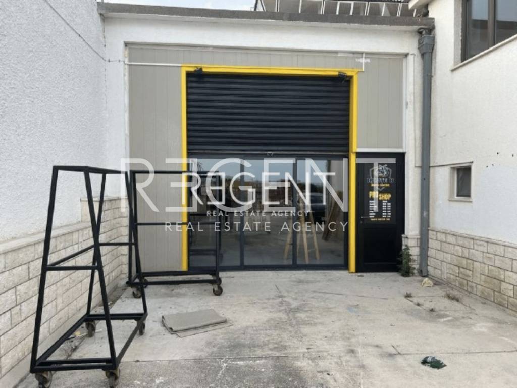 TROGIR - STAMBENO POSLOVNA ZGRADA06