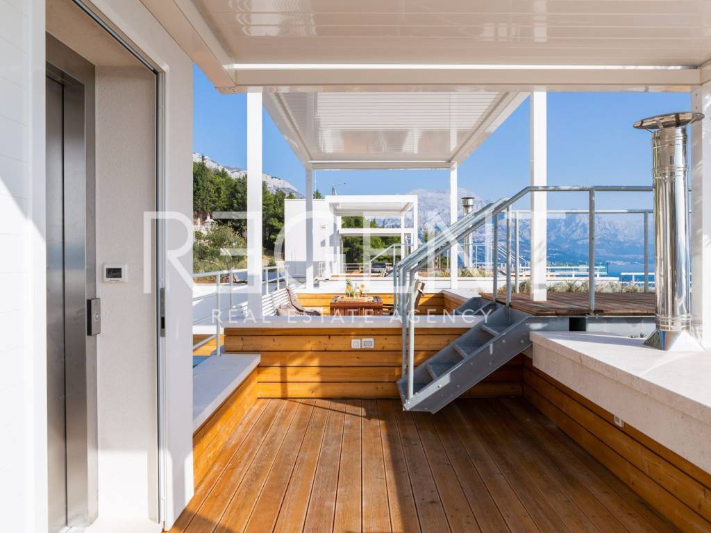 Villa Maestral, krovna terasa 3