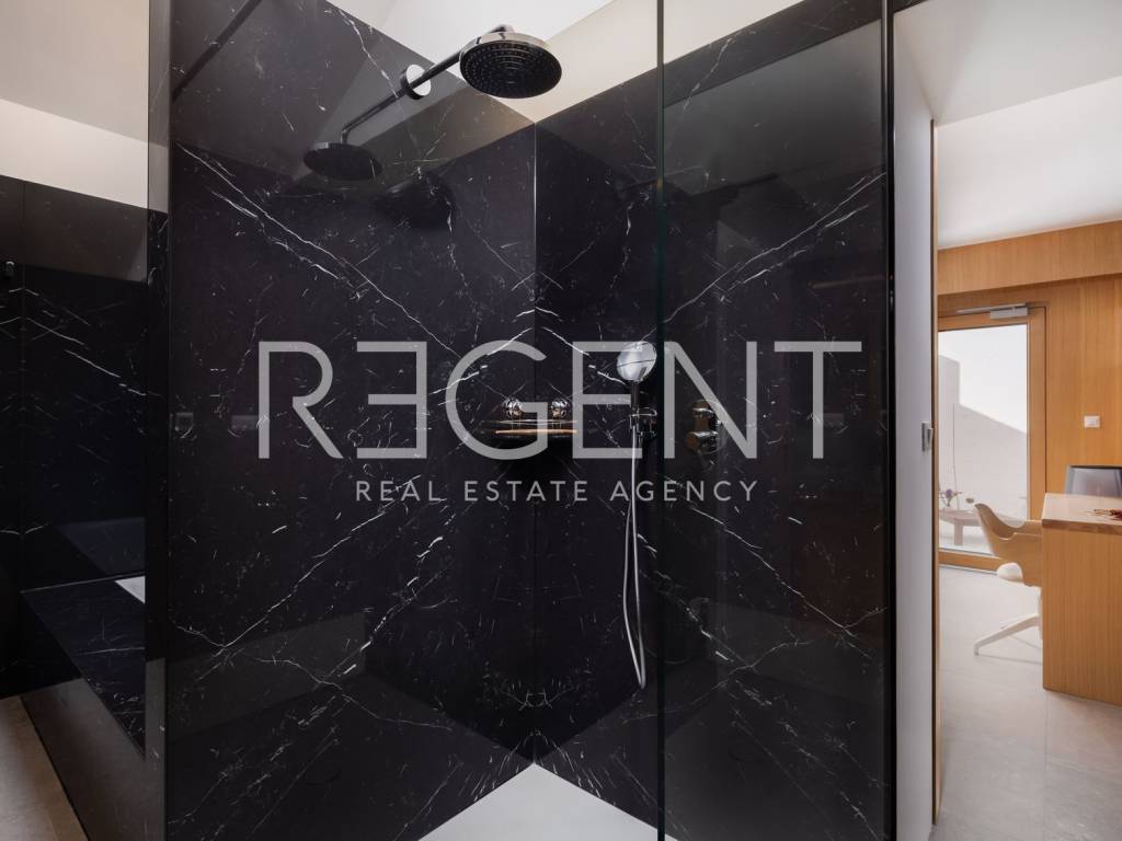 Villa Maestral, srednja i sjeverna soba