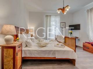 1d535e4a-074c-45e5-8fe7-317615bff5a8