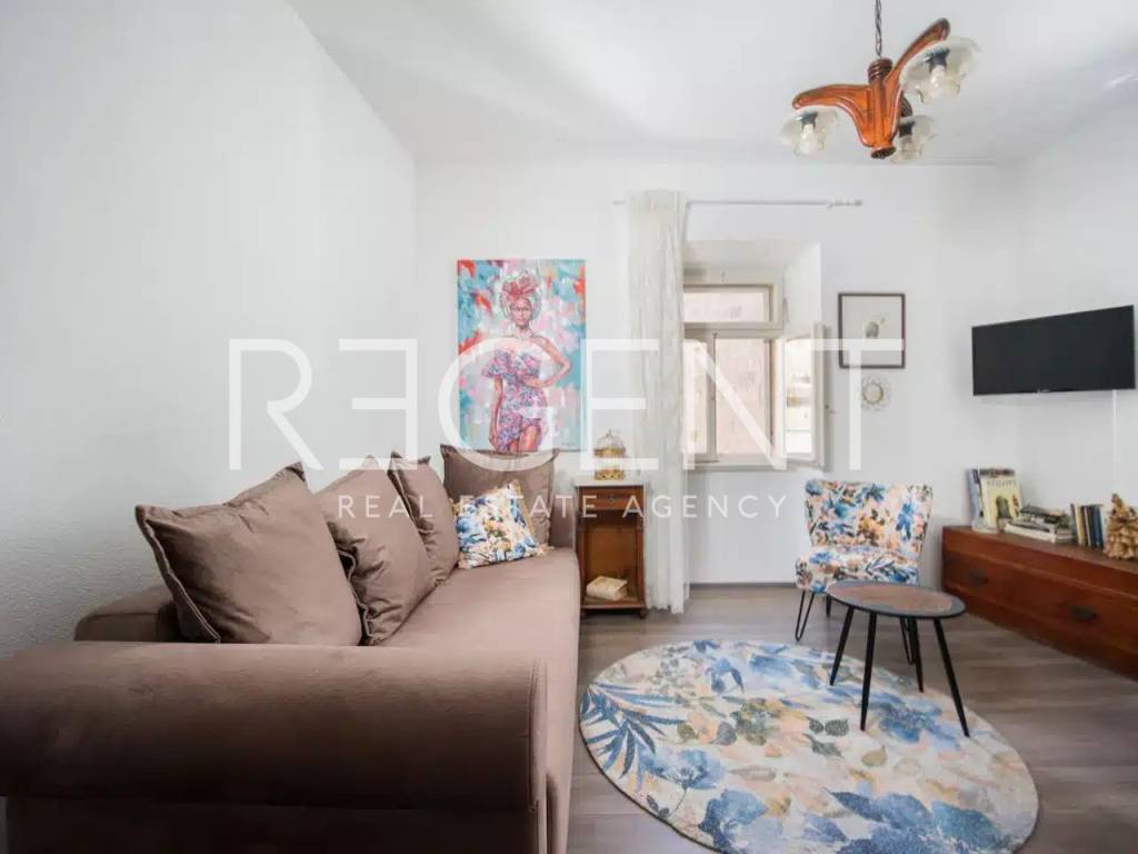 766c1e01-8d83-40aa-813c-5b427985d582