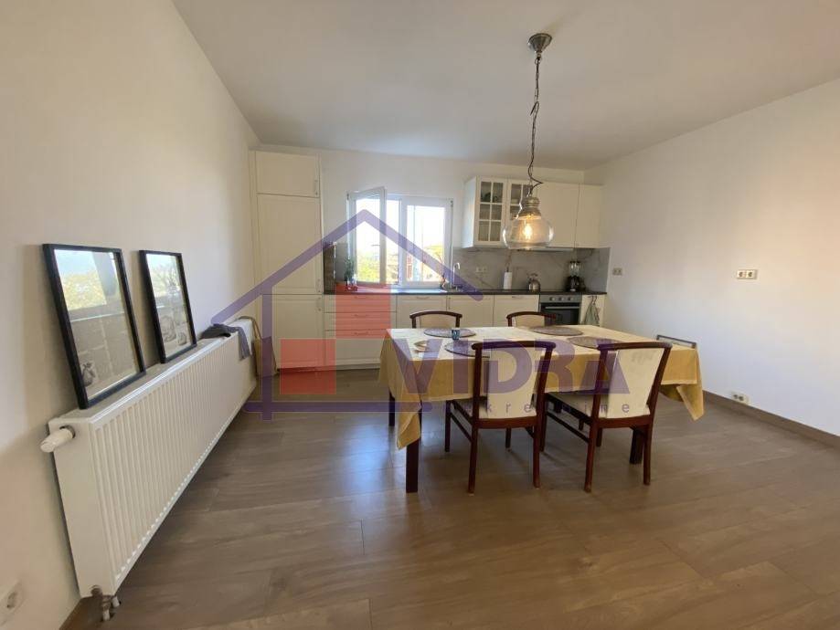 Klinca sela, Donja Zdencina