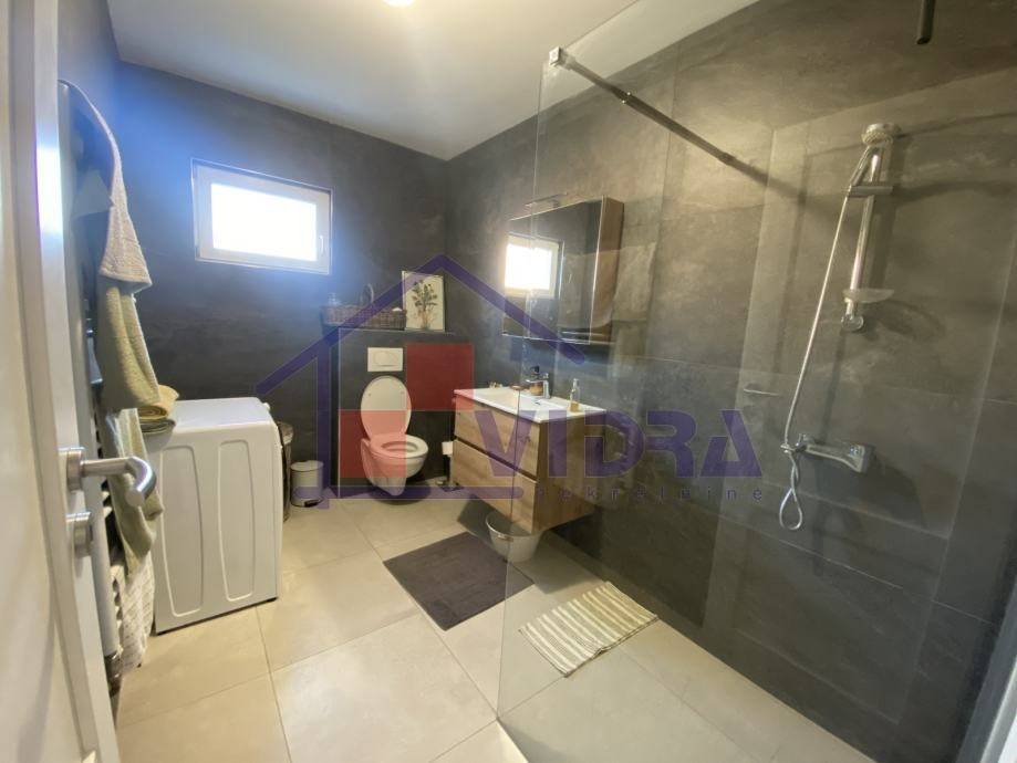 Klinca sela, Donja Zdencina