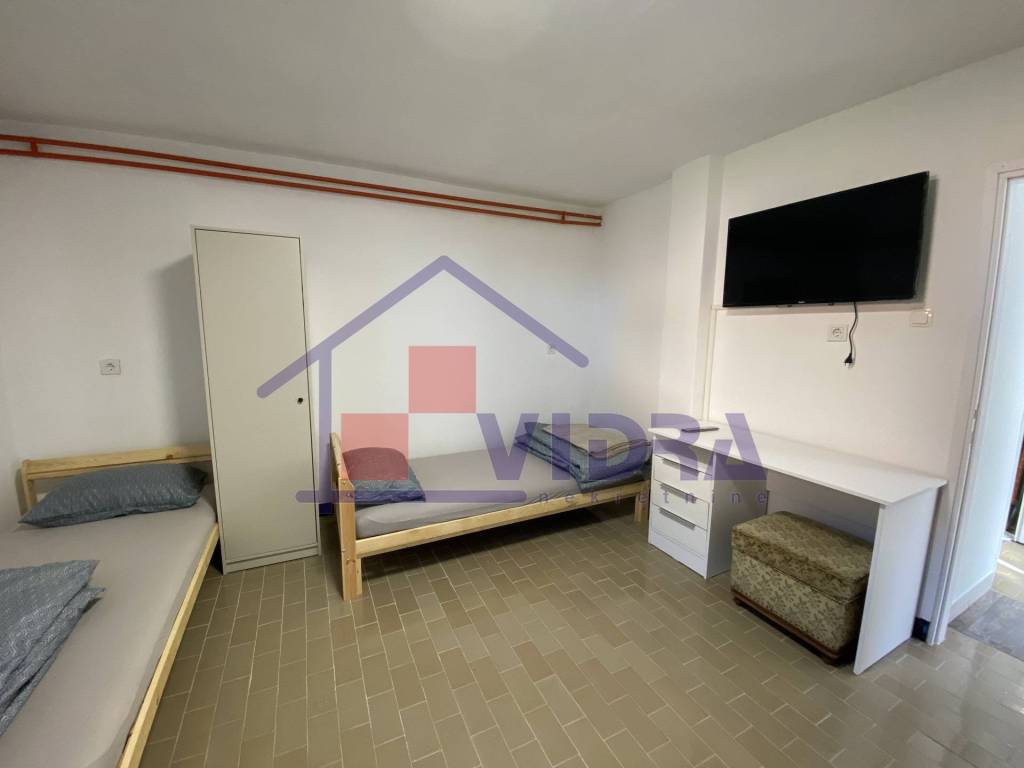 Klinca sela, Kupinec