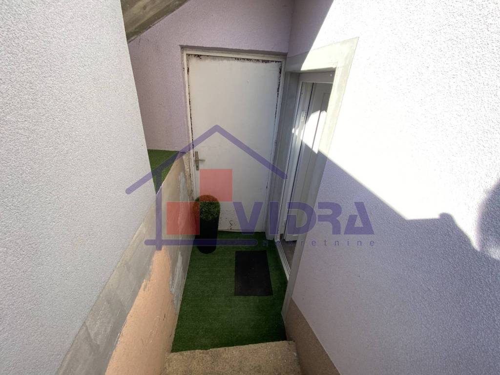 Klinca sela, Kupinec