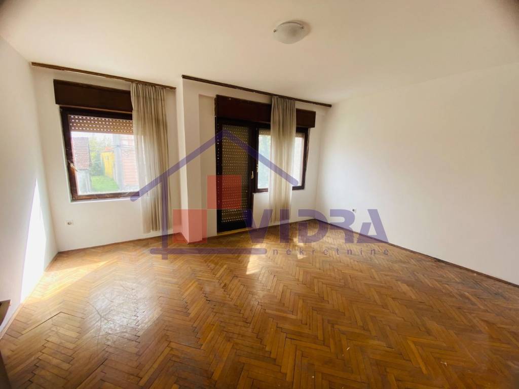 Obiteljska kuca, najam, Jastrebarsko,Centar