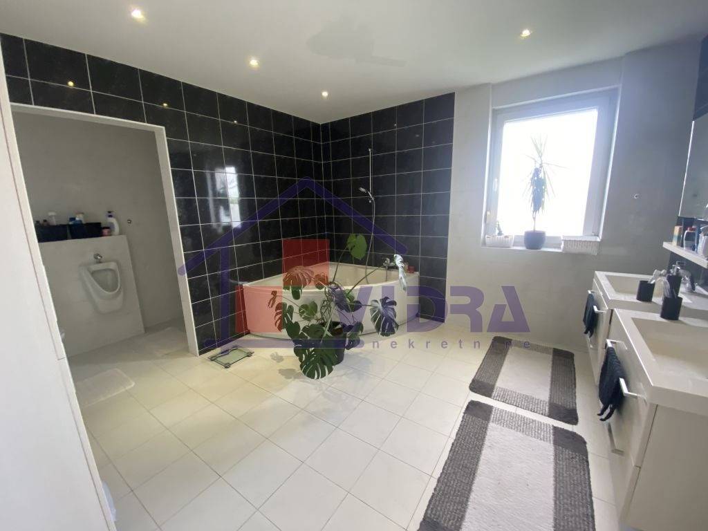 Luksuzna kuca, Prodaja, Jastrebarsko, Donja Jaska