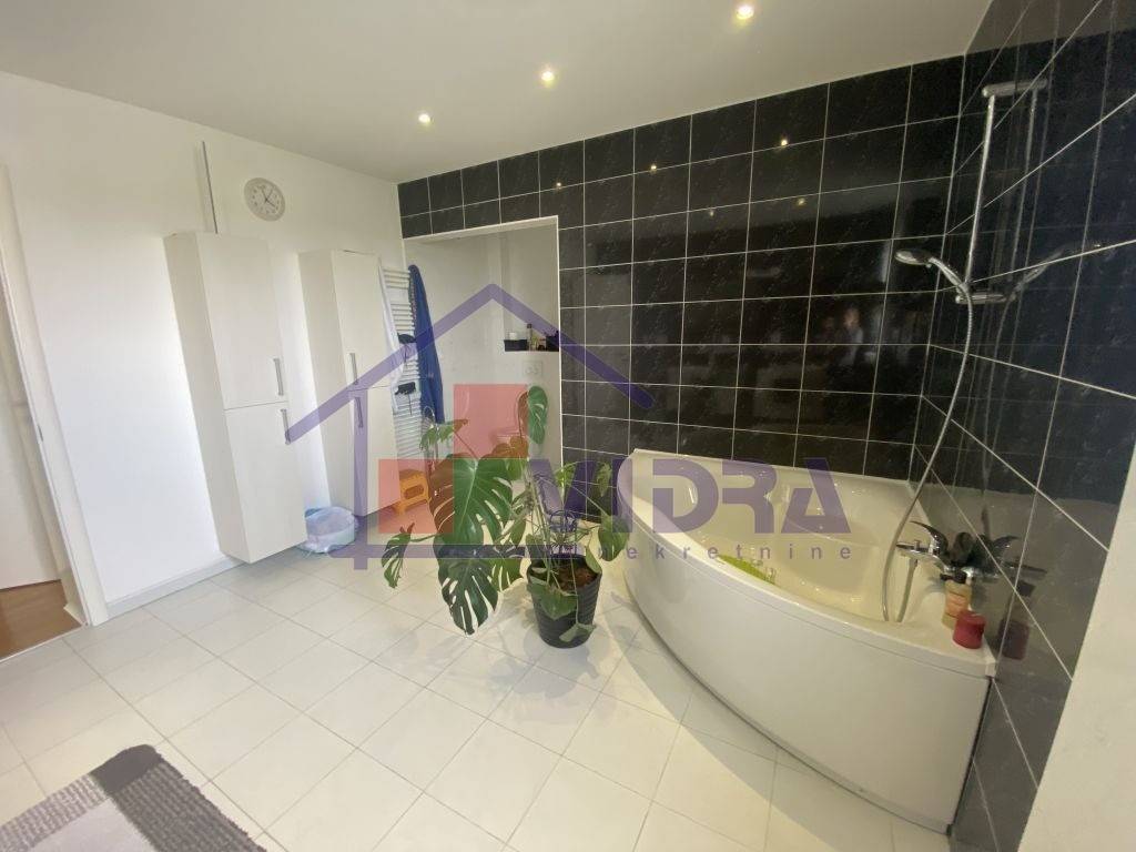 Luksuzna kuca, Prodaja, Jastrebarsko, Donja Jaska