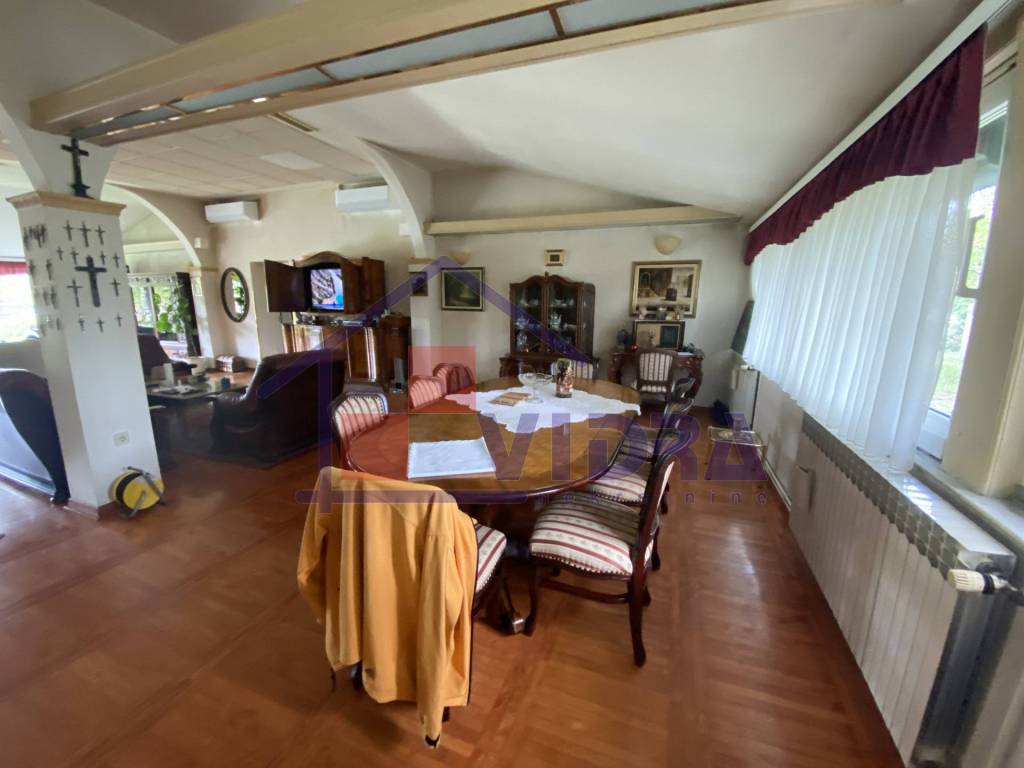 Jastrebarsko, Centar