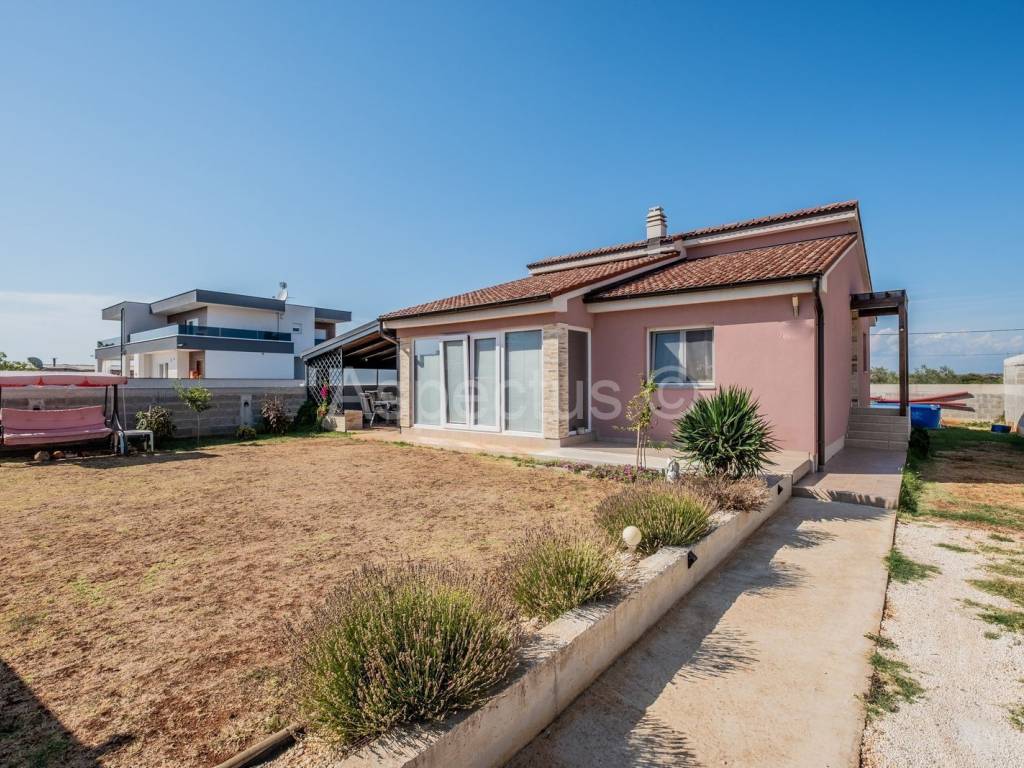 Kuća prizemnica, Prodaja, Pula, Pula