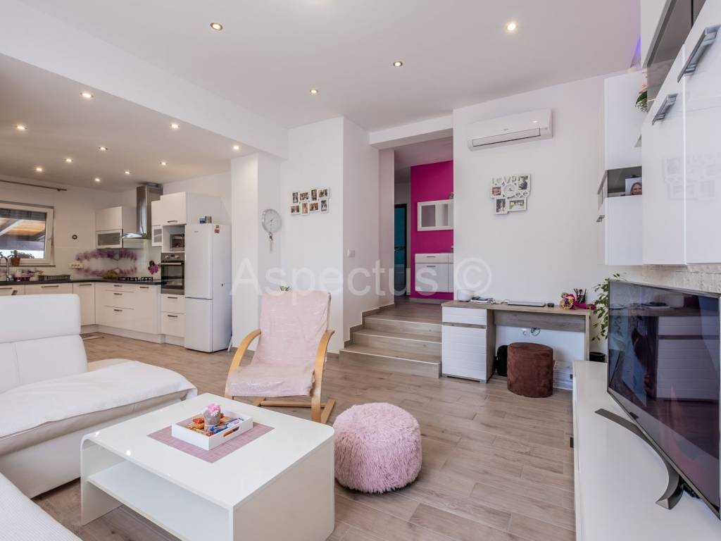 Kuća prizemnica, Prodaja, Pula, Pula