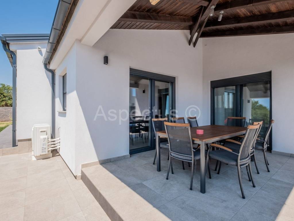 Kuća prizemnica, Prodaja, Pula, Pula