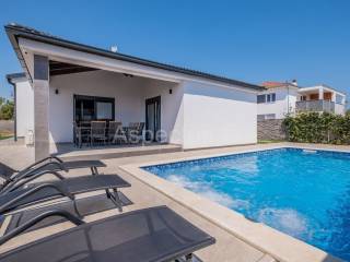 Kuća prizemnica, Prodaja, Pula, Pula