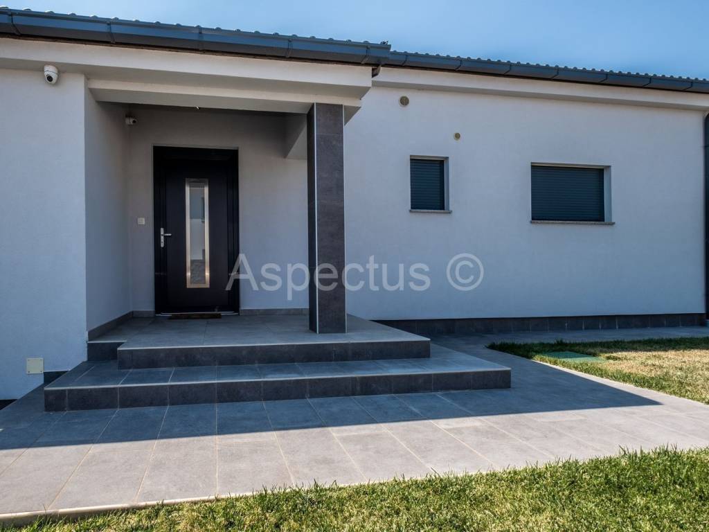 Kuća prizemnica, Prodaja, Pula, Pula