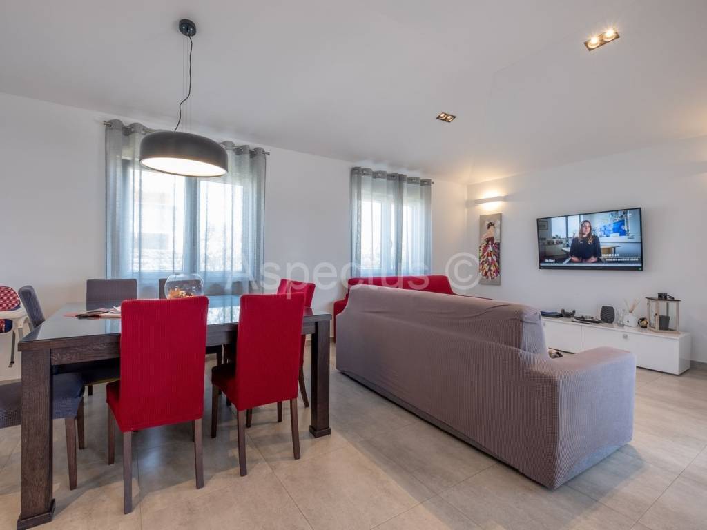 Kuća prizemnica, Prodaja, Pula, Pula