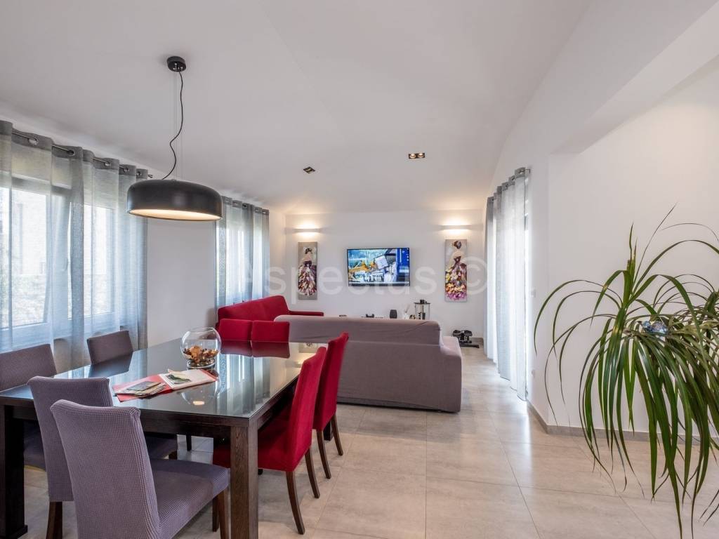 Kuća prizemnica, Prodaja, Pula, Pula