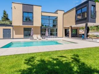 Vila, Prodaja, Pula, Pula